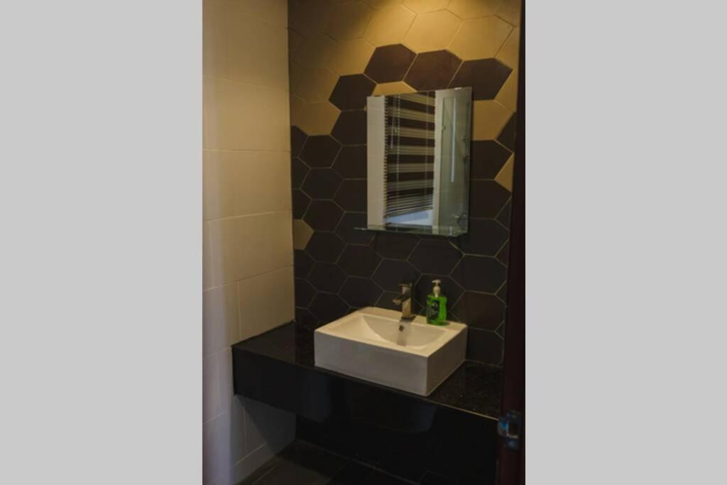 Jazz Suites 1 Vivacity Kuching Ngoại thất bức ảnh
