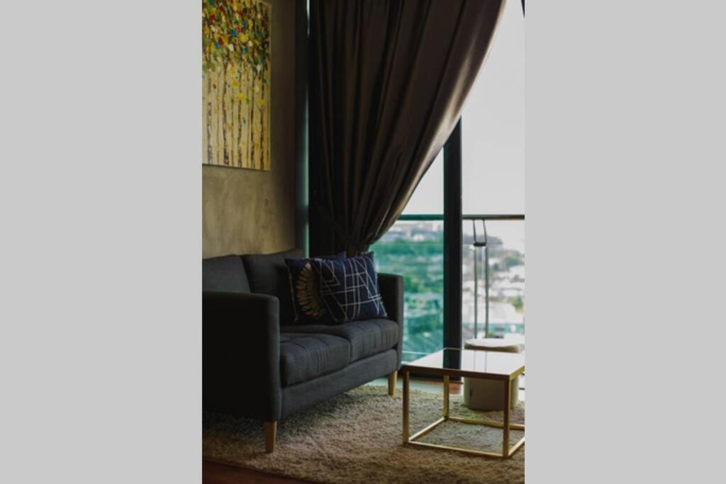 Jazz Suites 1 Vivacity Kuching Ngoại thất bức ảnh