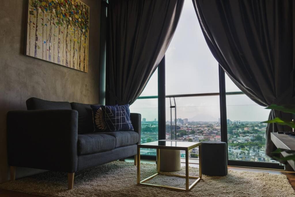 Jazz Suites 1 Vivacity Kuching Ngoại thất bức ảnh